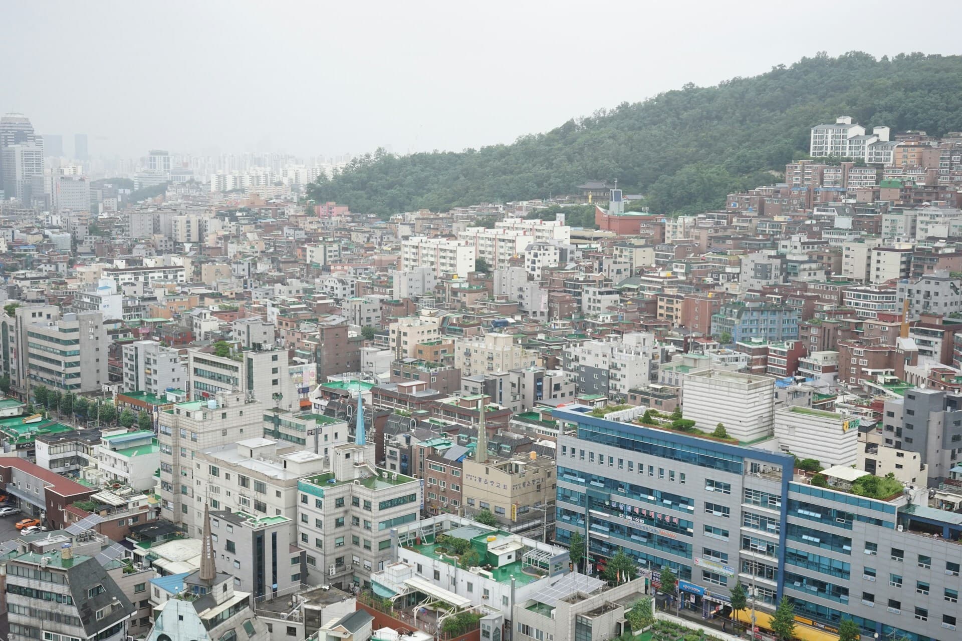 올라가는 금리, 부동산 시장에 미치는 영향은