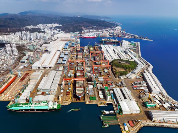 HD한국조선해양, 2분기 영업이익 72.5% 급증