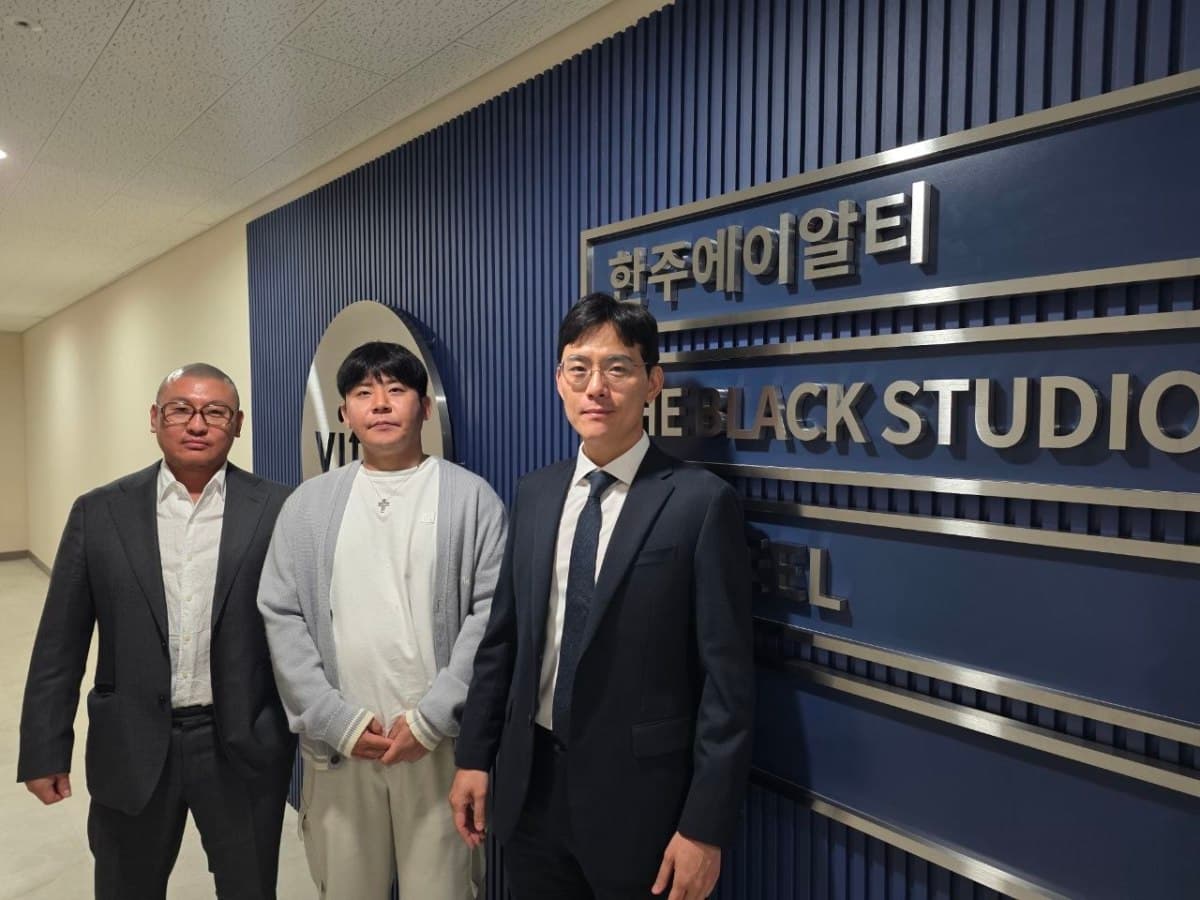 더블랙스튜디오, BJ철구·퀀타리움과 버추얼 협약
