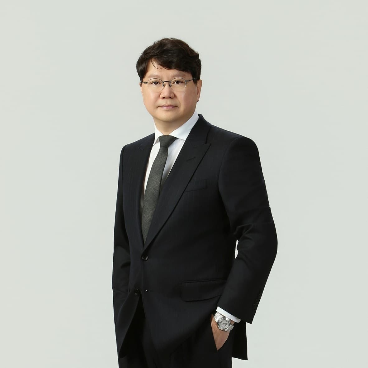 한미반도체, 곽동신 회장 702억 자사주 매입