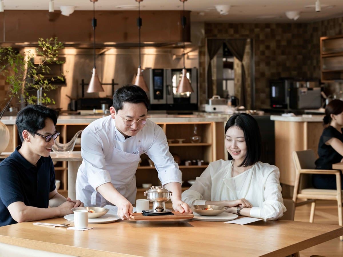 한화푸드테크 아사달, 두 달치 예약 마감