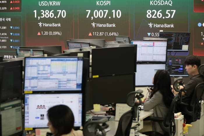 삼성전자 5% 급등에 레버리지 ETF 수익률 상위권 싹쓸이