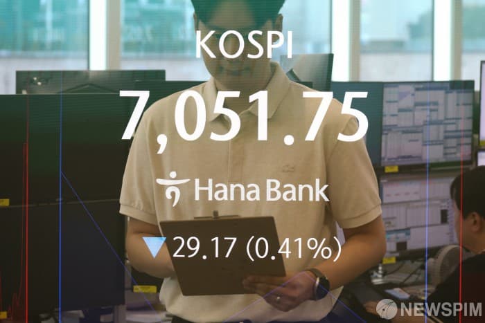 AI 보안 수요 확대에 사이버보안주 50% 급등