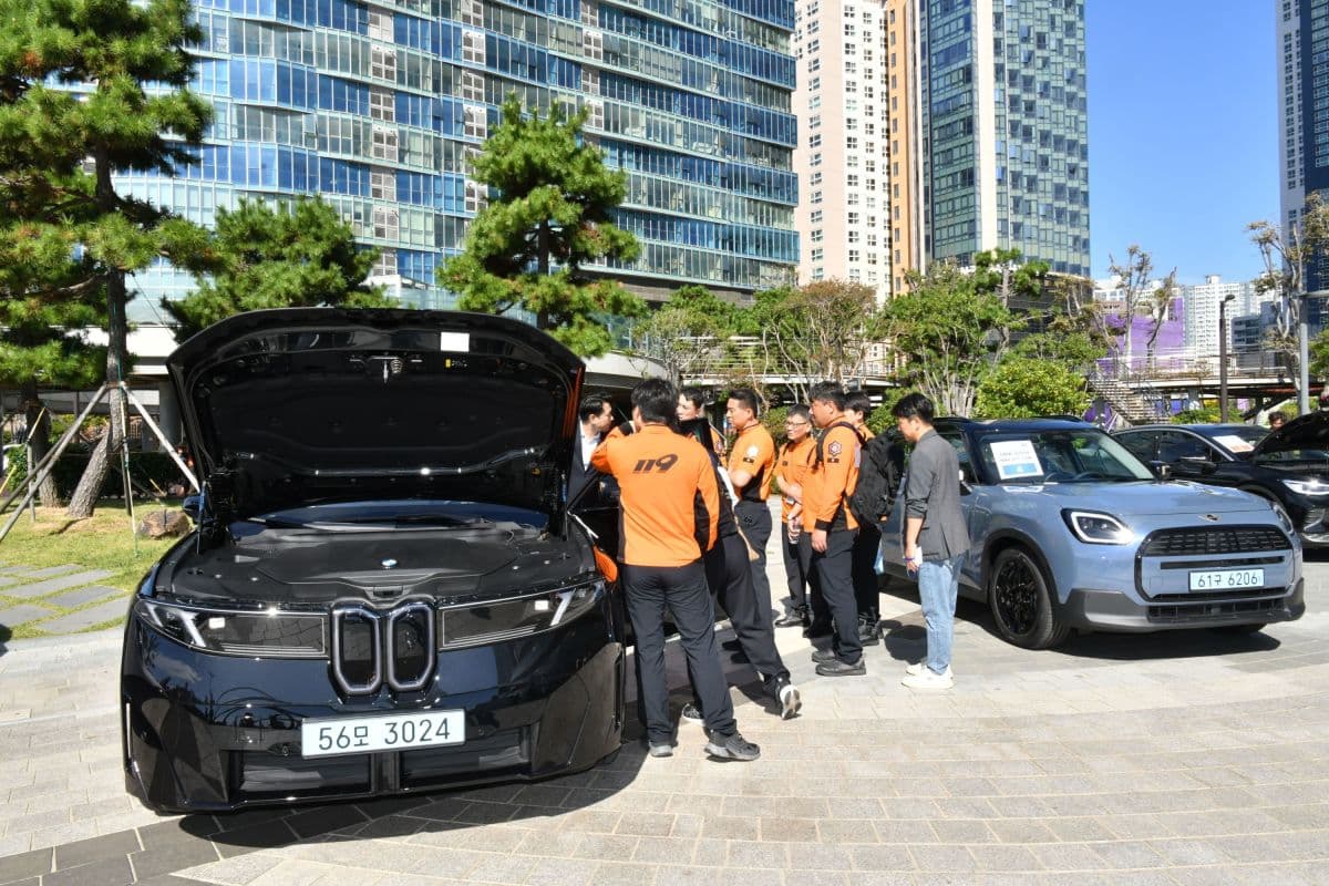 BMW, 전국 소방대원 전기차 구조 세미나에 iX3 지원