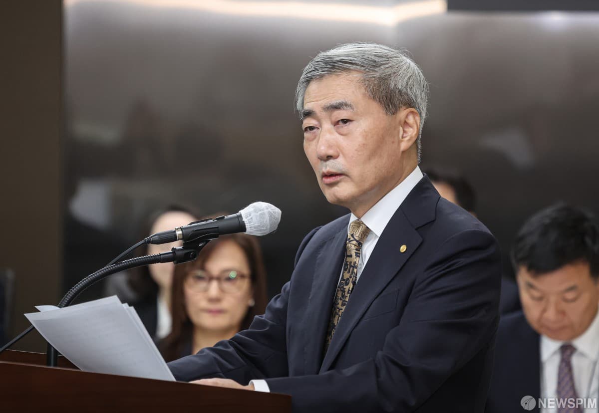 신현송, 선제 금리인상 효과 강조…긴축 비용 공방