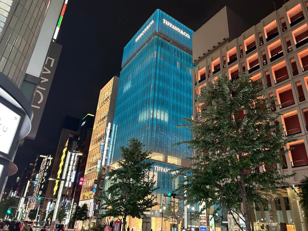도쿄 긴자 티파니 빌딩, 매각가 3분의 1 인하