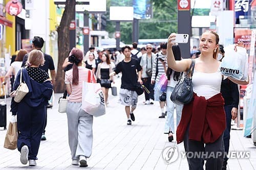 외국인 쇼핑 지출, 서울 중구 집중 심화