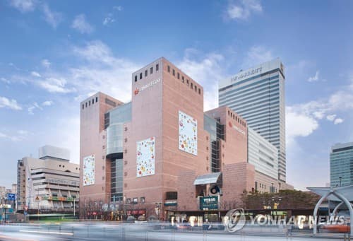 백화점 이틀 휴점, 마트·아울렛 단축 영업
