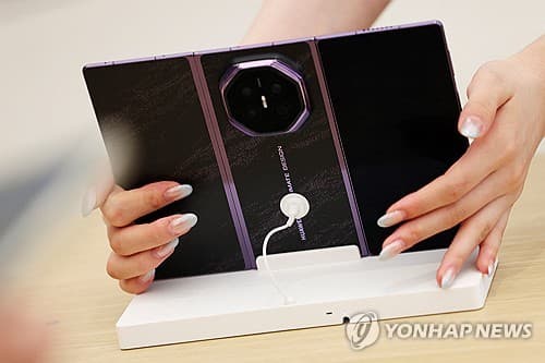 화웨이·샤오미, 애플 선제 대응 폴더블 공개