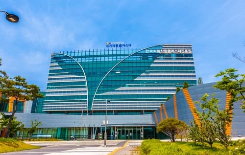 유스팜, 일본 파트너와 국산 감초 수출 협약