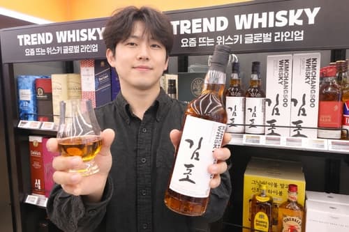 이마트24, 김창수 위스키 '김포 2026' 1,700병 한정 판매