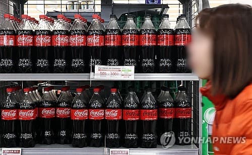 코카콜라음료, 편의점 52개 품목 출고가 인상
