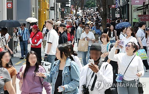 K뷰티 급등 속 K콘텐츠 지수 31% 하락
