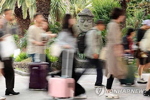 제주공항, 추석 연휴 43만명 대비 특별대책 가동