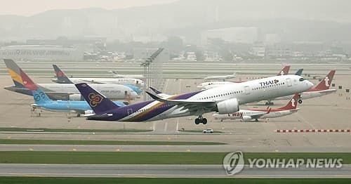 인천공항, 24년 동결 국제선 이용료 5천원 인상 검토